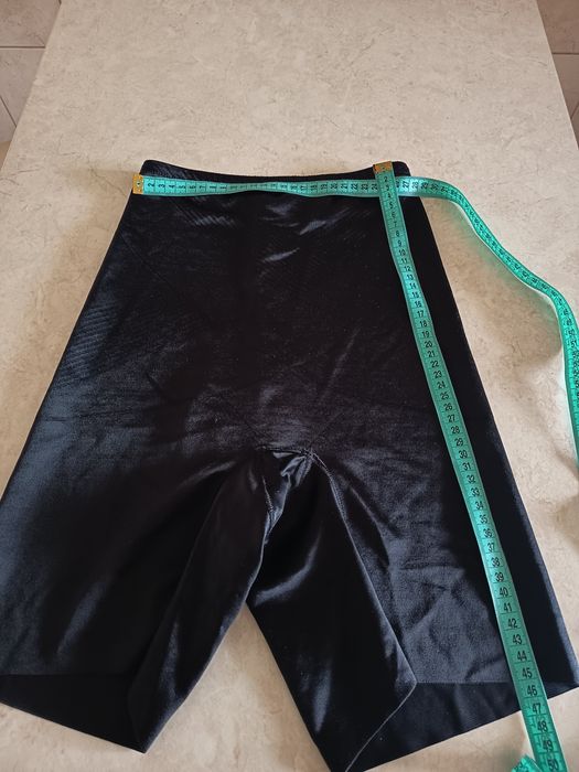 Majtki wyszczuplające modelujące M 38 czarne+ gratis