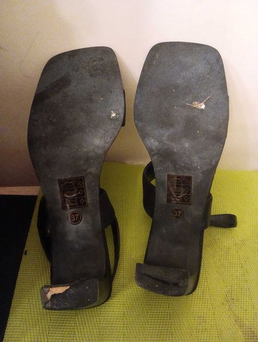 Czarne buty Jacqueline r37