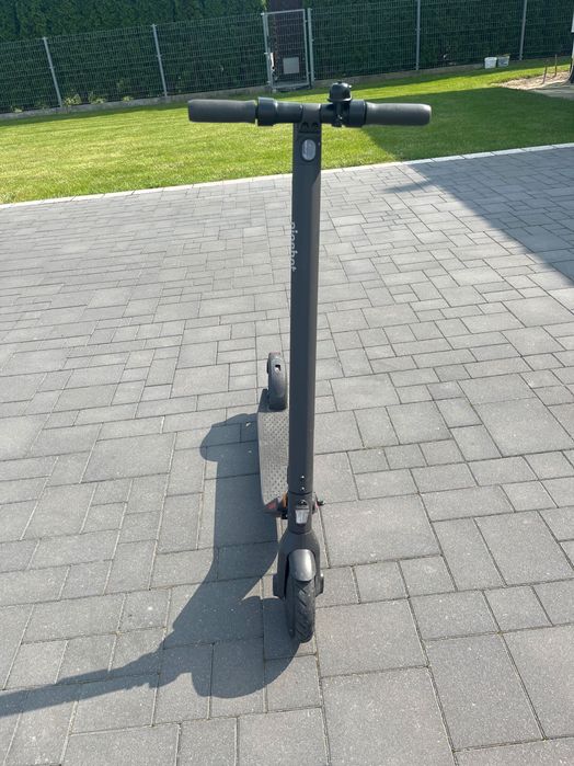 Hulajnoga NINEBOT KickScooter E22E