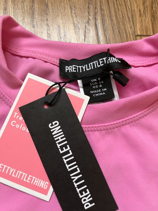 Футболка PrettyLittleThing