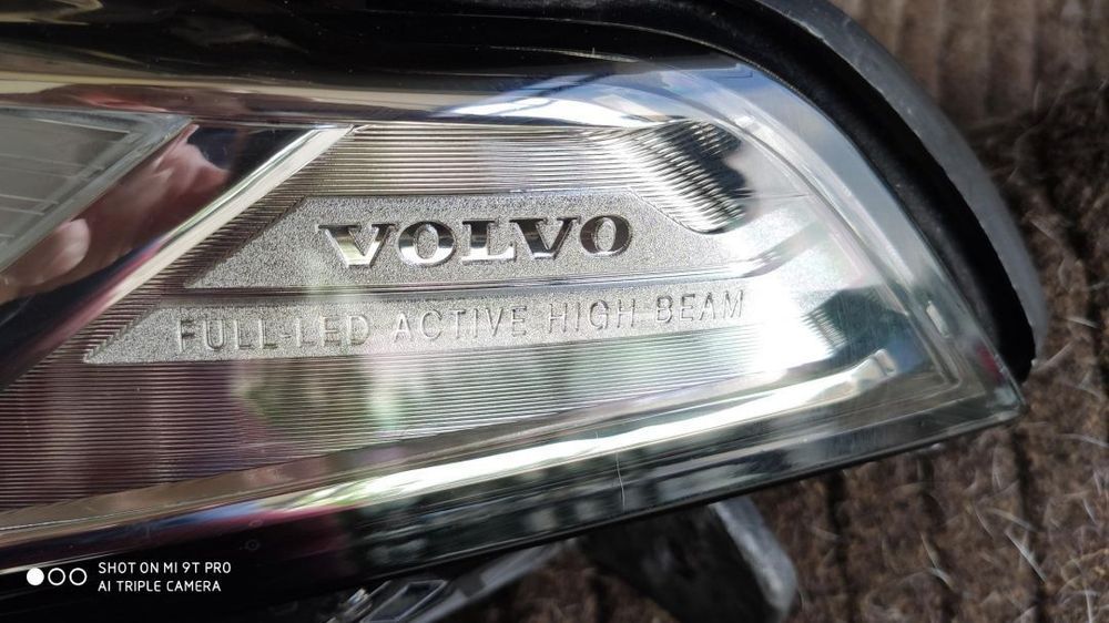Faróis full led Volvo XC90 direcionais