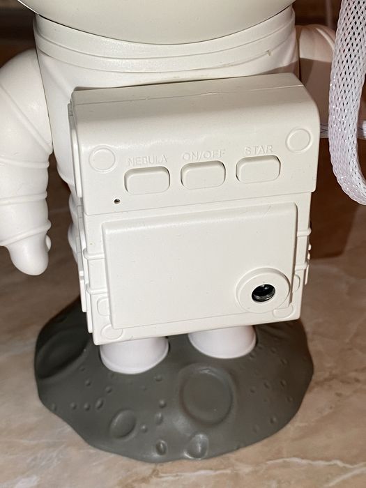 => Нічник проектор Астронавт Зоряне небо. Лазерный Ночник Космонавт