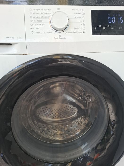 Maquina de lavar e secar roupa