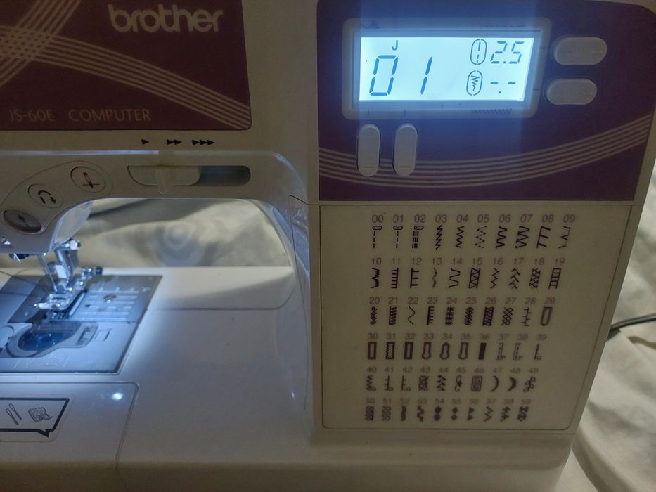 Brother JS60E швейна