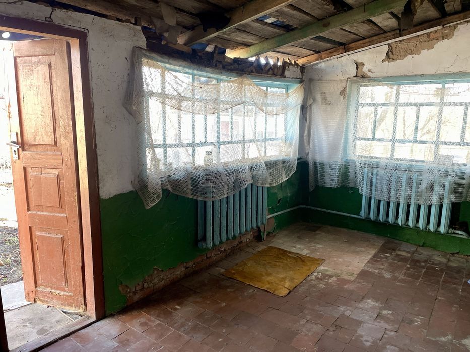 Цегляний будинок в Тайкурах, 15 км від Рівного