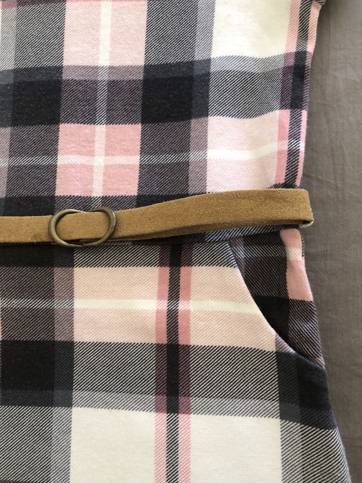 Vestido H&M, tamanho 2-4 anos