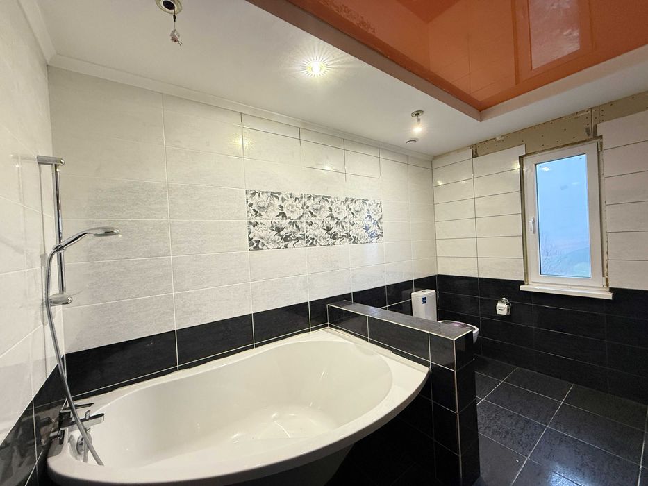 Продаж капітального 5кім будинку в м. Миронівка Є ВІДЕООГЛЯД