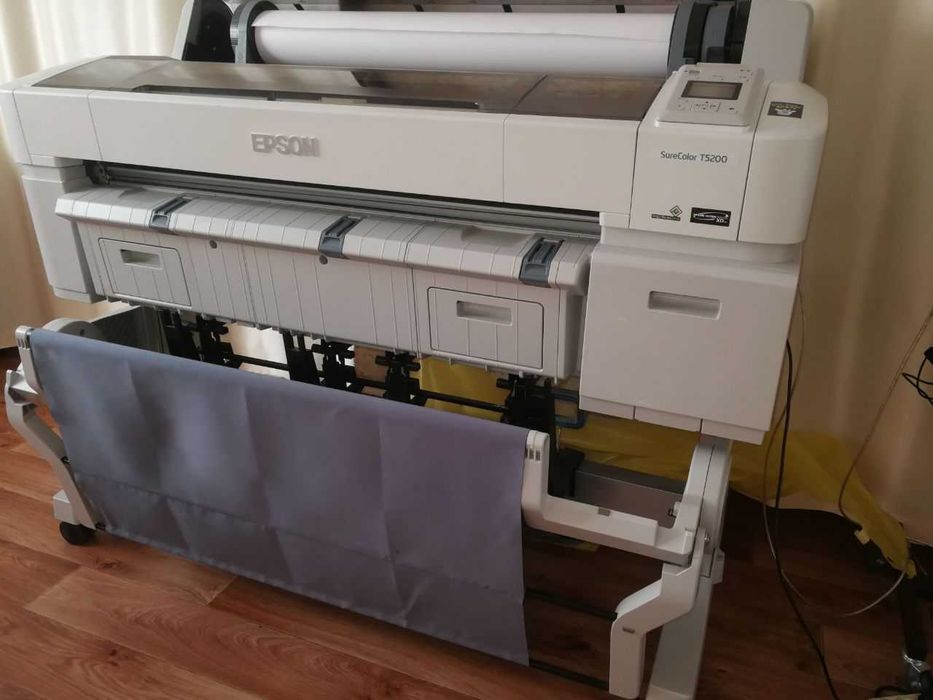 Принтер плотер Epson SureColor SC-T5200 для картин, постерів, креслень, для хоббі та бізнесу. Друк на холсті, фотопапері