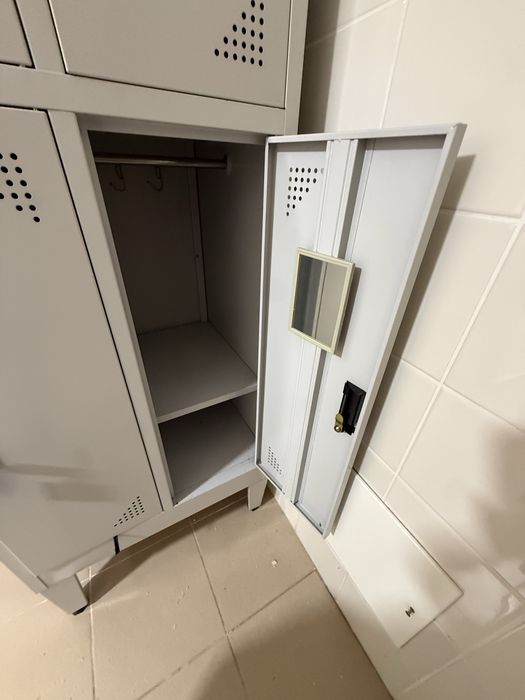 Cacifo / Vestiario em metal