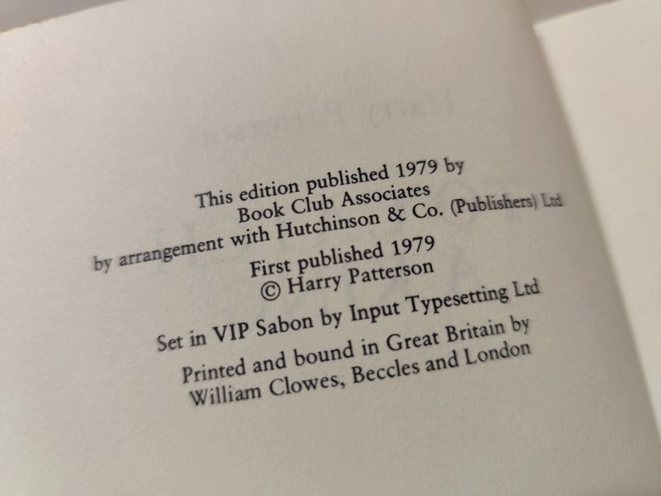 Livro: To Catch A King de Harry Patterson (Vintage)