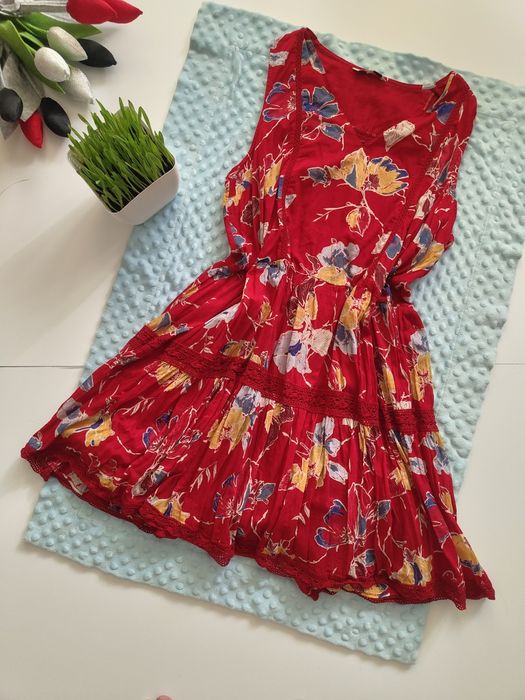 Czerwona bawełniana sukienka next w kwiaty r. 48