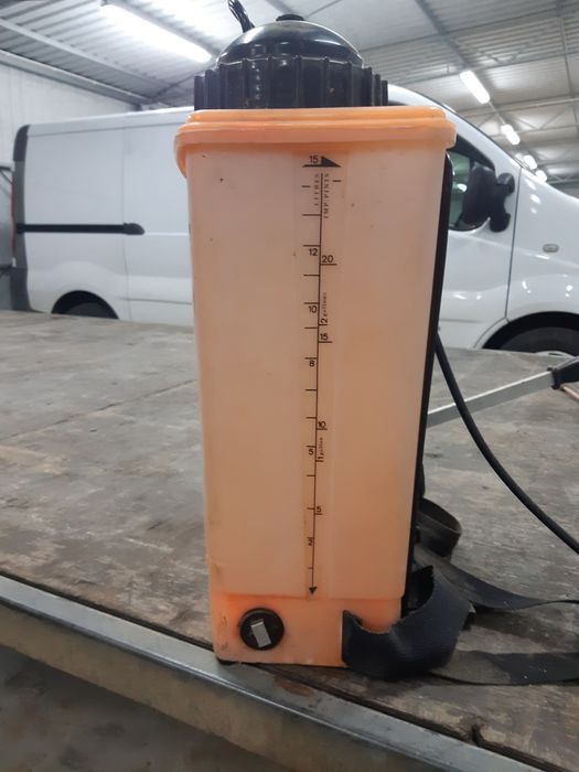 Opryskiwacz plecakowy 15l
