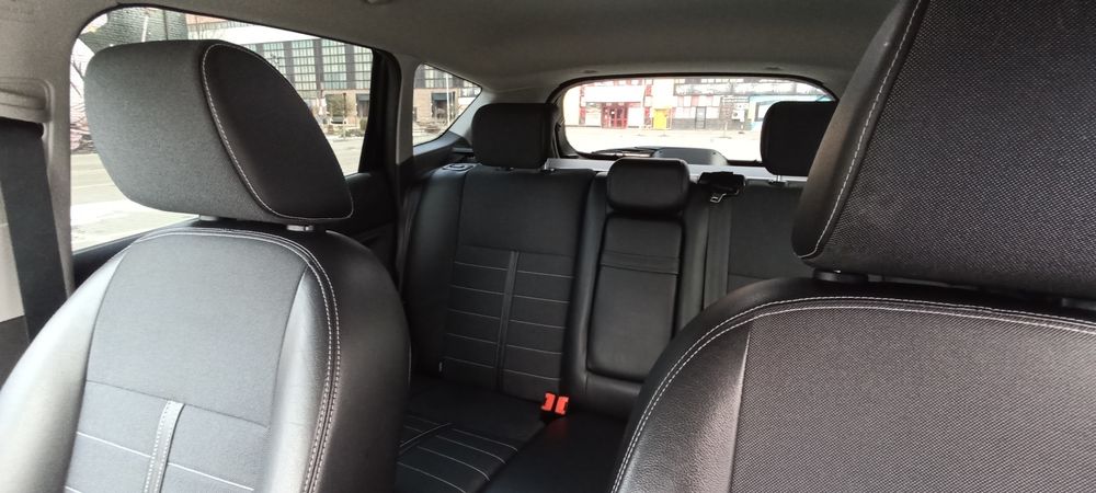 Ford Kuga 2011рік.