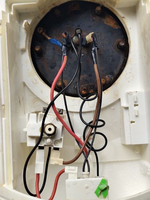 Продам на запчастини електробойлер " Аtlantic" Expert  UM-80 , D- 2- B