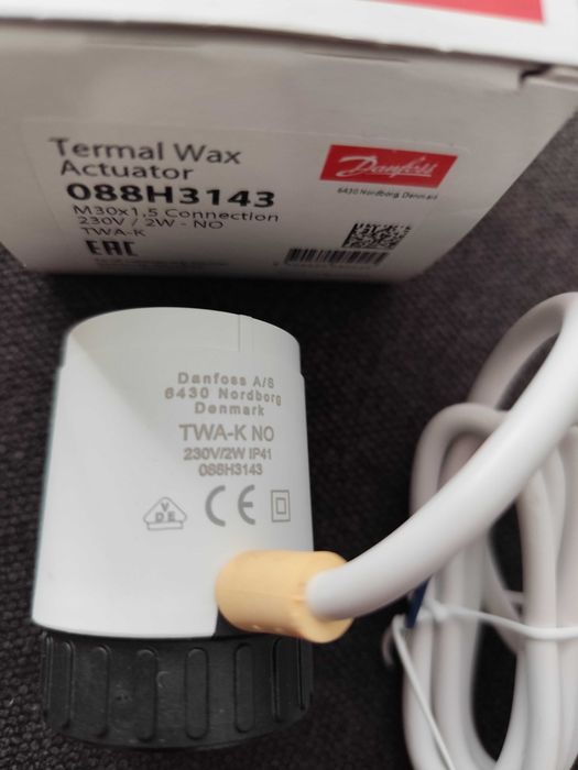 Napęd termiczny Danfoss o nr. katal 088H3143 do wkładek zawor. M30x1,5