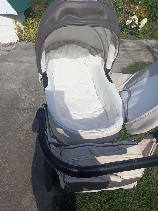 Продам Коляска 2в1