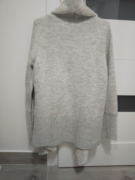 Kardigan sweter narzutka River Island