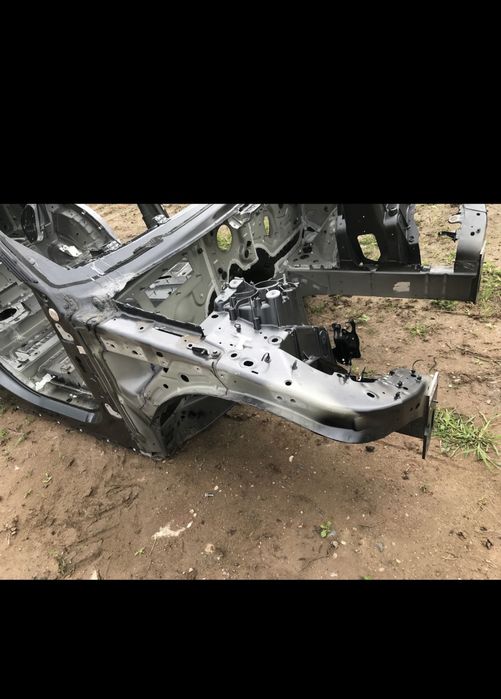 EVOQUE L538 L551 розборка шрот крило четверть порог стойка ланжерон