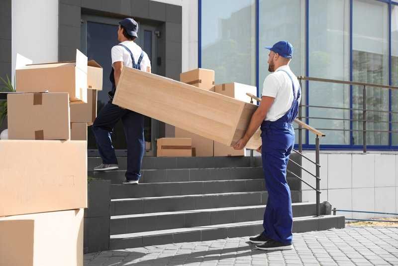 Грузчики с машиной. Сумы, область