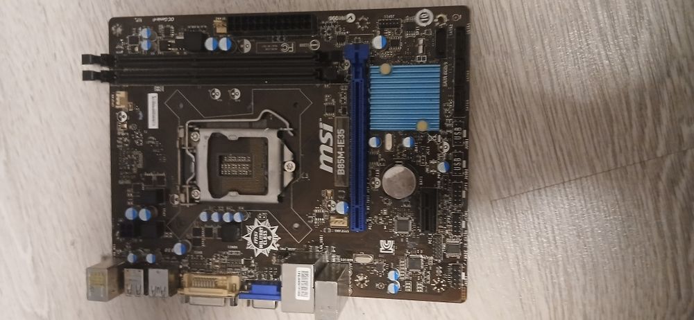 Msi b85m-ie35 ідеал