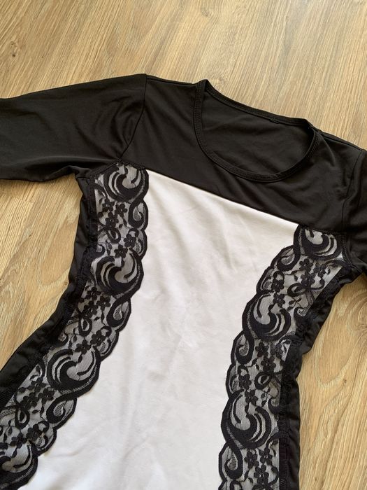 Жіночі сукні.