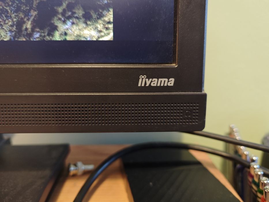 Monitor iiyama 22 cale