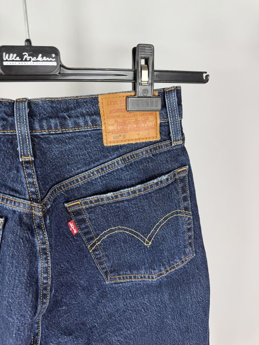 granatowe kultowe spodnie jeansowe Levi’s 501 Original W26L30