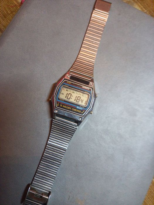 Zegarek elektroniczny LCD Montana PRL nie casio Seiko