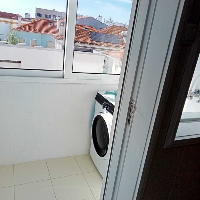 T2 Aveiro Férias pequenos períodos perto da UA. Também T2 eT3 Praia Vagueira.