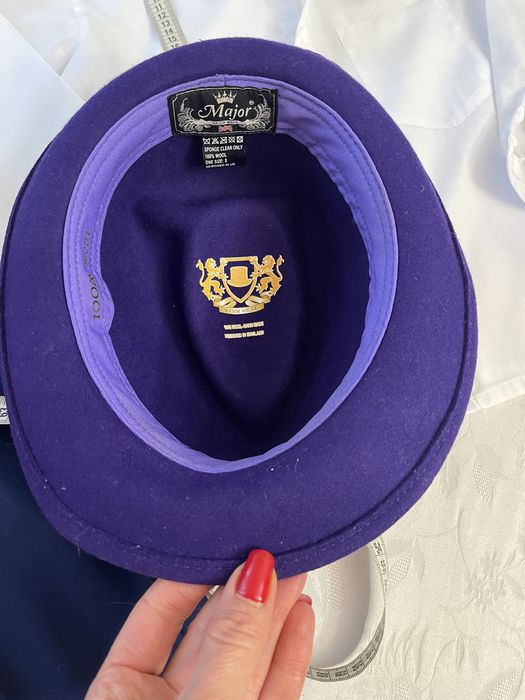 Стиліст джентельмен  метелик капелюх костюм  театральний сорочка