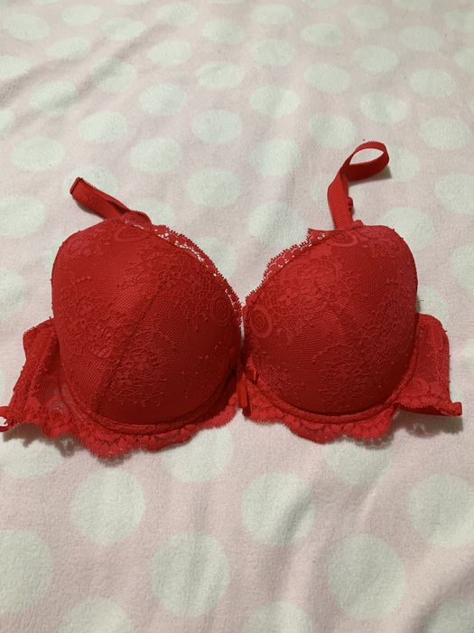 Бюстгальтер з пушап, розмір 75C, червоний колір