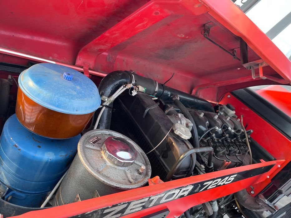 Ciągnik Zetor 7245