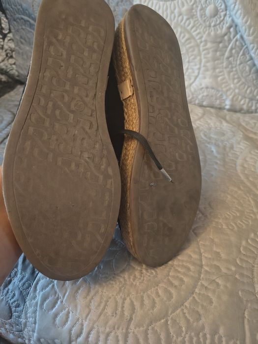Sznurowane espadryle zamszowe
