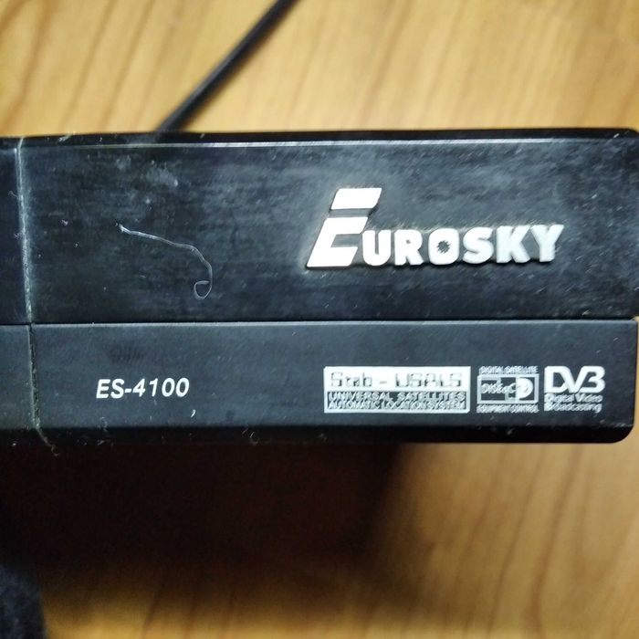Тюнер Eurosky es4100