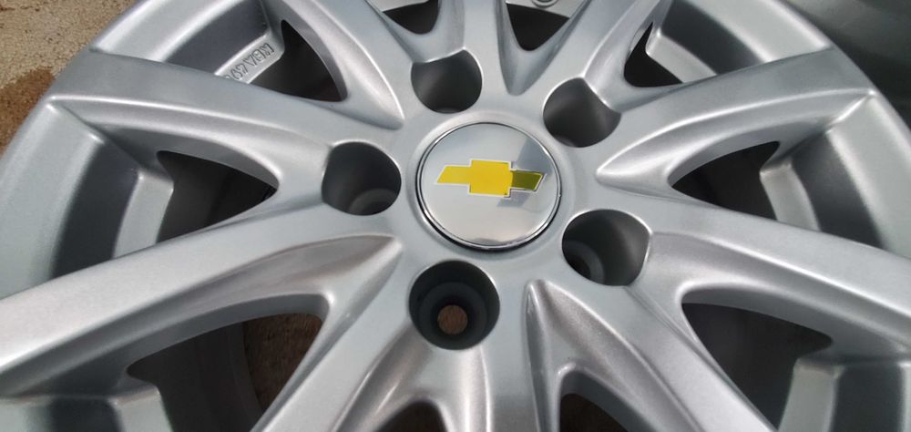 Диски 5 105 R15 Chevrolet Aveo, Cruze, Sonic, 6J, ET 37, ЦО 56,6