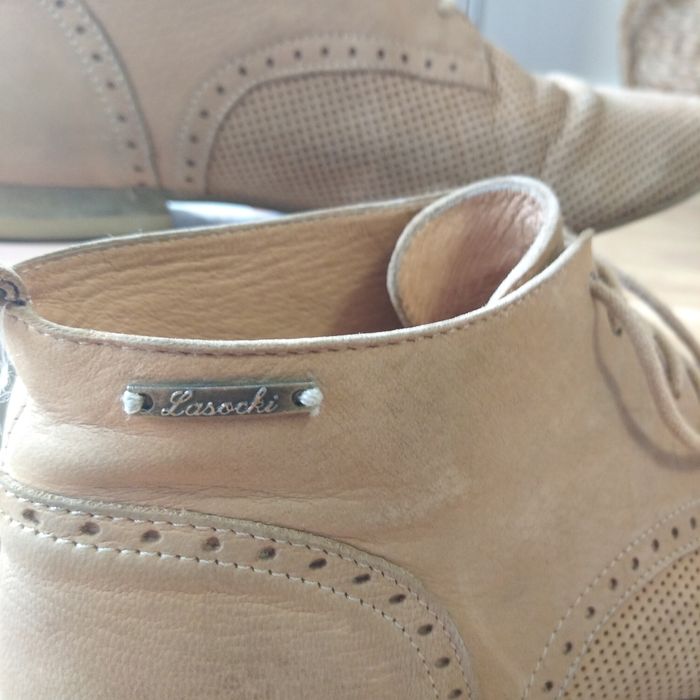Buty zamszowe, wiązane - Lasocki