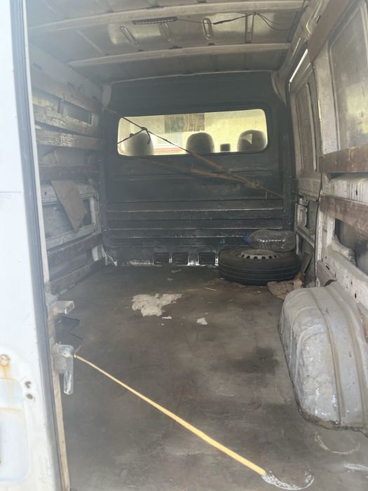 Mercedes-Benz Sprinter 210