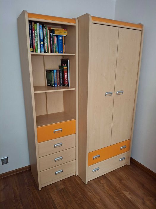 Zestaw mebli młodzieżowych