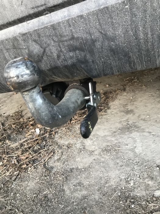 Фаркоп зйомний Subaru legasi Outback