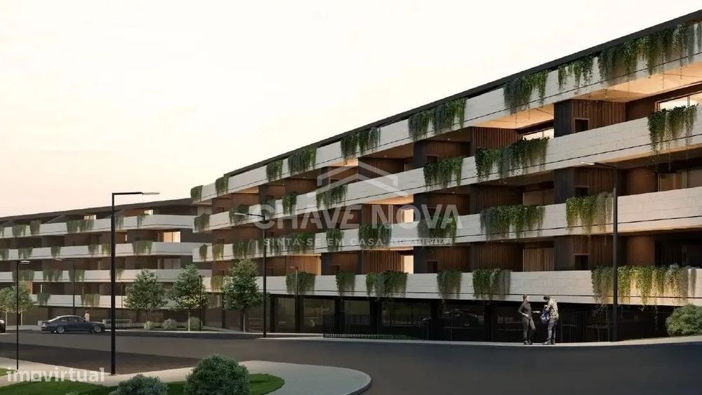 Apartamento T0 novo com varanda e garagem