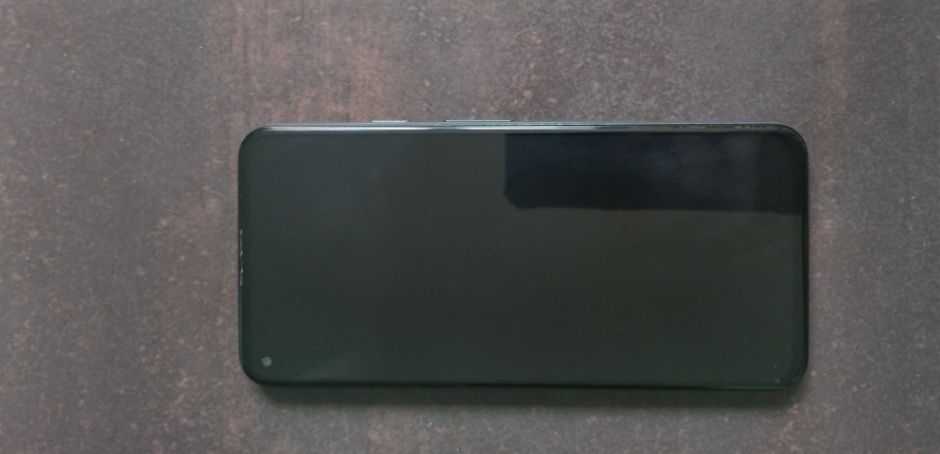 Pixel 5A — живий, чорний екран