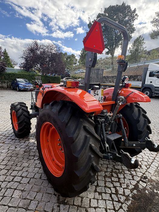 Trator Kubota M6040DT