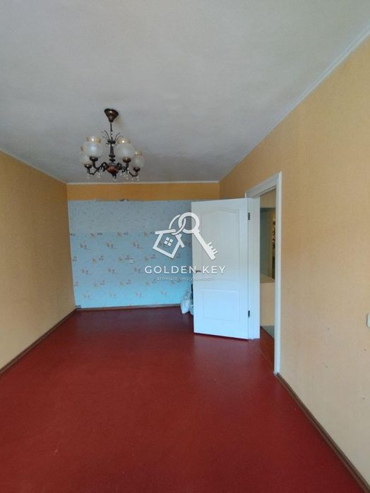 Продаж 3 кімнатної квартири з автономним опаленням на Павла Глазового