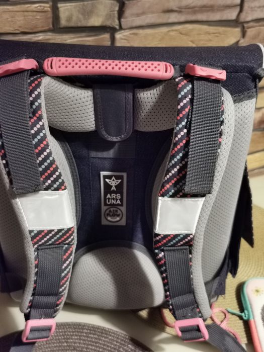 Tornister plecak Ars Una Magnetic 18 + dodatki zdrowe plecy