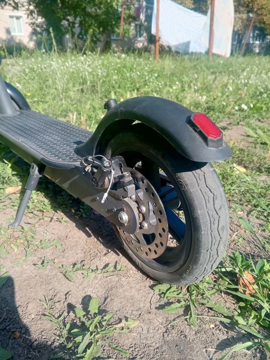 Продам Электросамокат E-Titan
