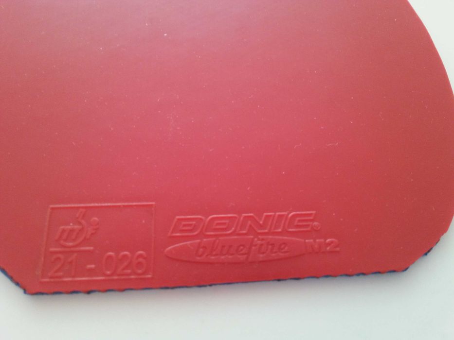 Okładzina Donic Bluefire M2 1,8 (135B) tenis stołowy(nie Butterfly)