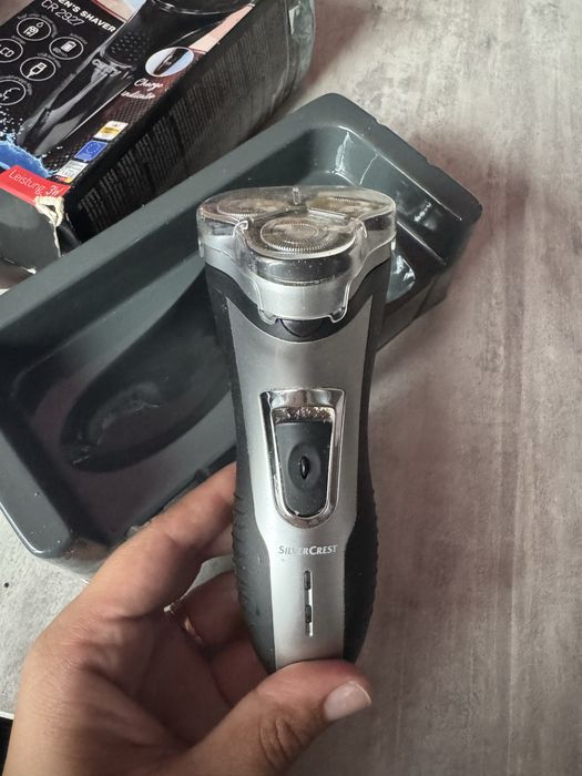 Електрична бритва