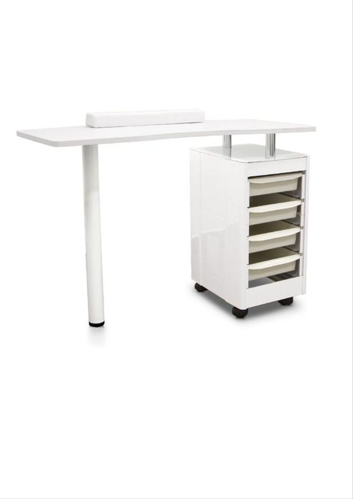 Mesa de unhas nova