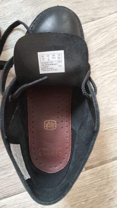 Шкіряні ботінки Clark’s 

Чудові зручні шкіряні ботінки фірми Clark’s.