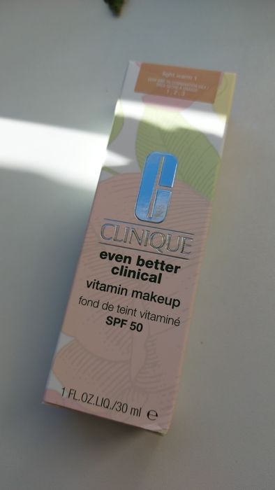 Clinique Even Better Clinical Vitamin Makeup SPF50
